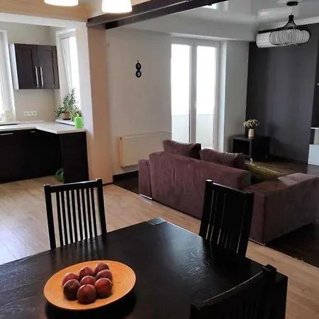 Prestigioso Appartamento Con Due Stanze Separate Apartman